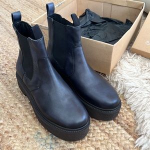 Free people chunky platform Chelsea boots